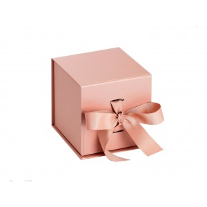 Rigid Cube Boxes